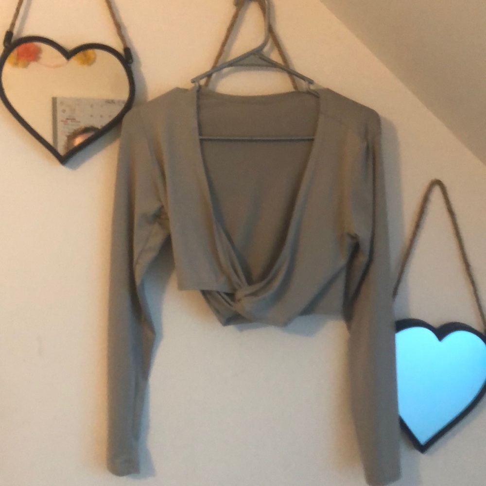Super cute crop top